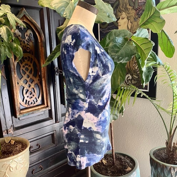 Anthropologie watercolor ruffled top - Picture 7 of 13